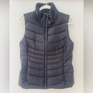 The North Face Women's Black Quilted 550 Down Zipper Vest S